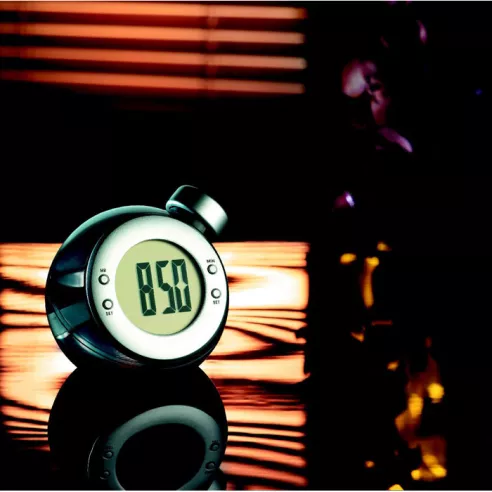Water powered LCD desk clock DROPPY