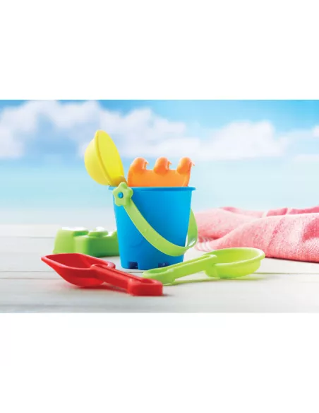 Cubo de playa con 6 juguetes PLAYA