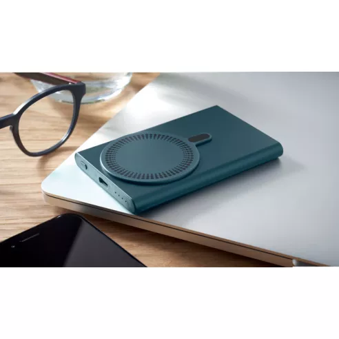 Wireless charger power bank PAWTT