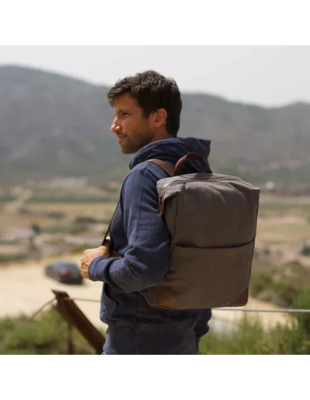 Backpack Grant