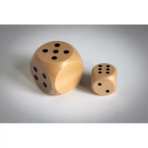 Schima wooden dice 3cm dia DADIN