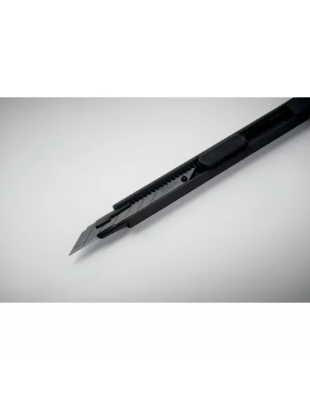 Small retractable knife BLADE