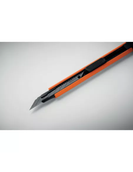Small retractable knife BLADE