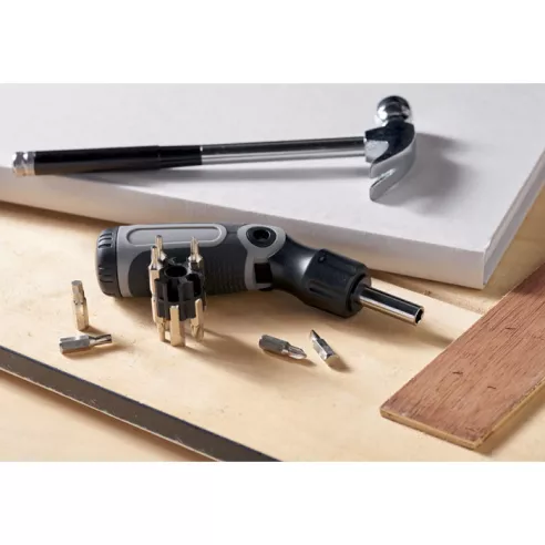 Multi bit bendable screwdriver BEND ME